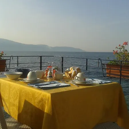 Apartahotel La Limonaia *